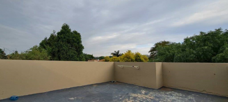 To Let 2 Bedroom Property for Rent in Bedfordview Gauteng