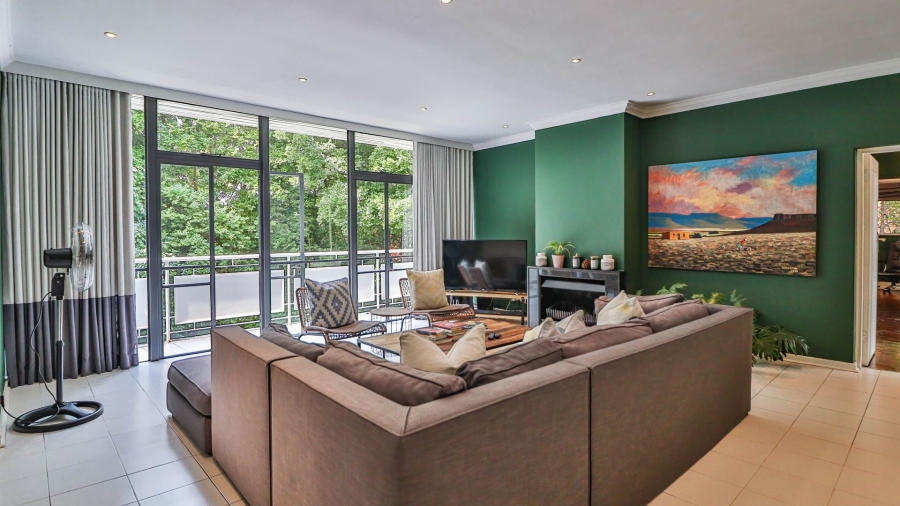 3 Bedroom Property for Sale in Sandhurst Gauteng