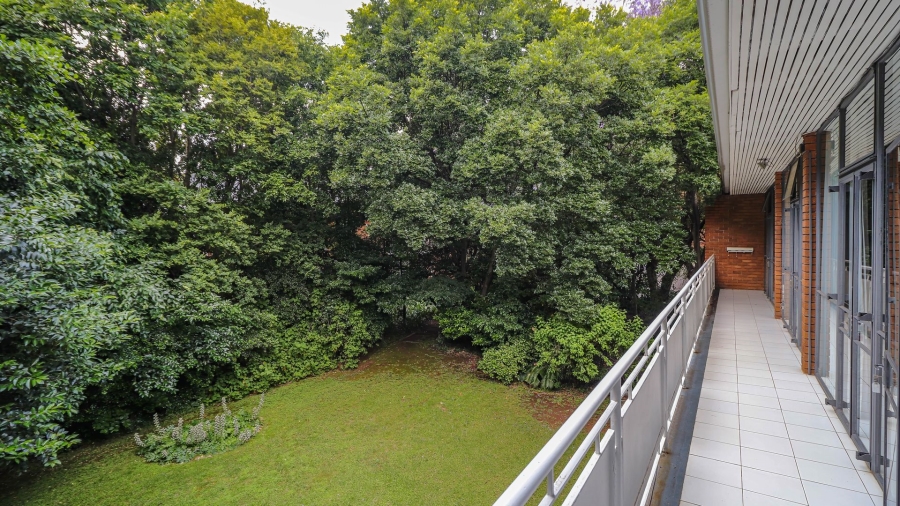 3 Bedroom Property for Sale in Sandhurst Gauteng