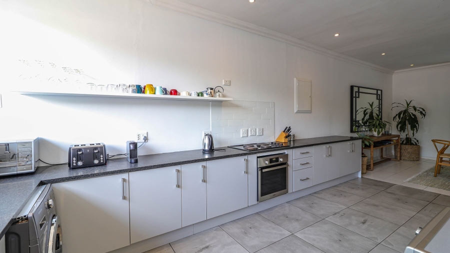 3 Bedroom Property for Sale in Sandhurst Gauteng