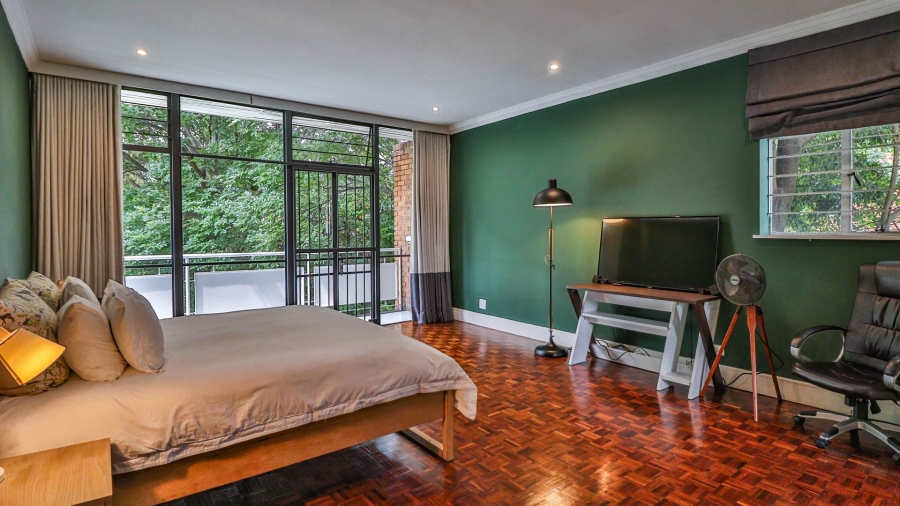 3 Bedroom Property for Sale in Sandhurst Gauteng