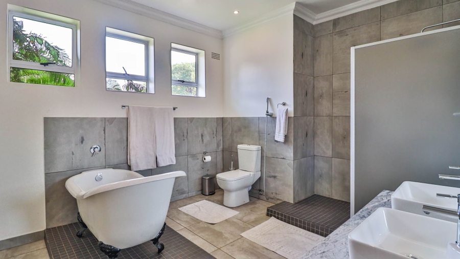 3 Bedroom Property for Sale in Sandhurst Gauteng