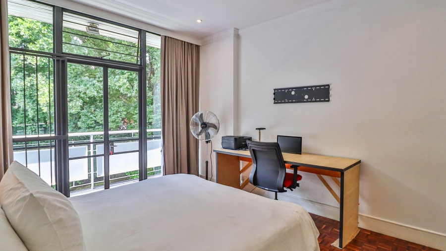 3 Bedroom Property for Sale in Sandhurst Gauteng