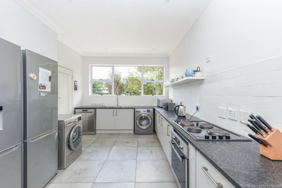 3 Bedroom Property for Sale in Sandhurst Gauteng