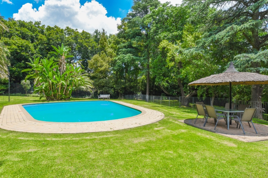 3 Bedroom Property for Sale in Sandhurst Gauteng