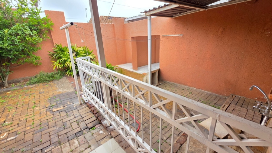To Let 2 Bedroom Property for Rent in Erasmia Gauteng