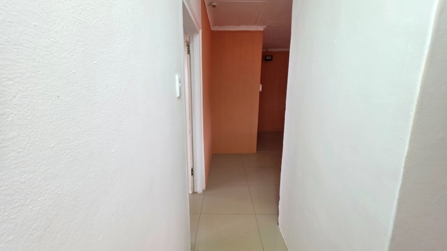 To Let 2 Bedroom Property for Rent in Erasmia Gauteng