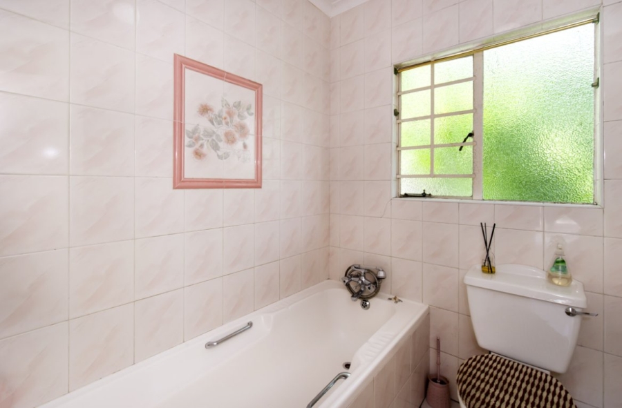 2 Bedroom Property for Sale in Eden Glen Gauteng