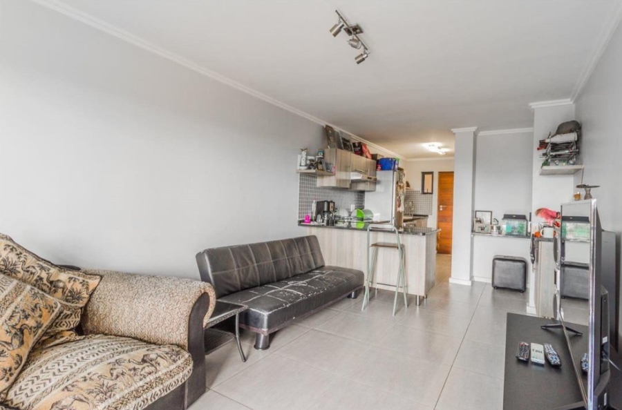 2 Bedroom Property for Sale in Sebenza Gauteng