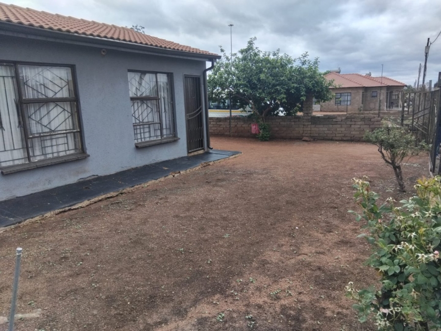 2 Bedroom Property for Sale in Soshanguve South Ext 4 Gauteng