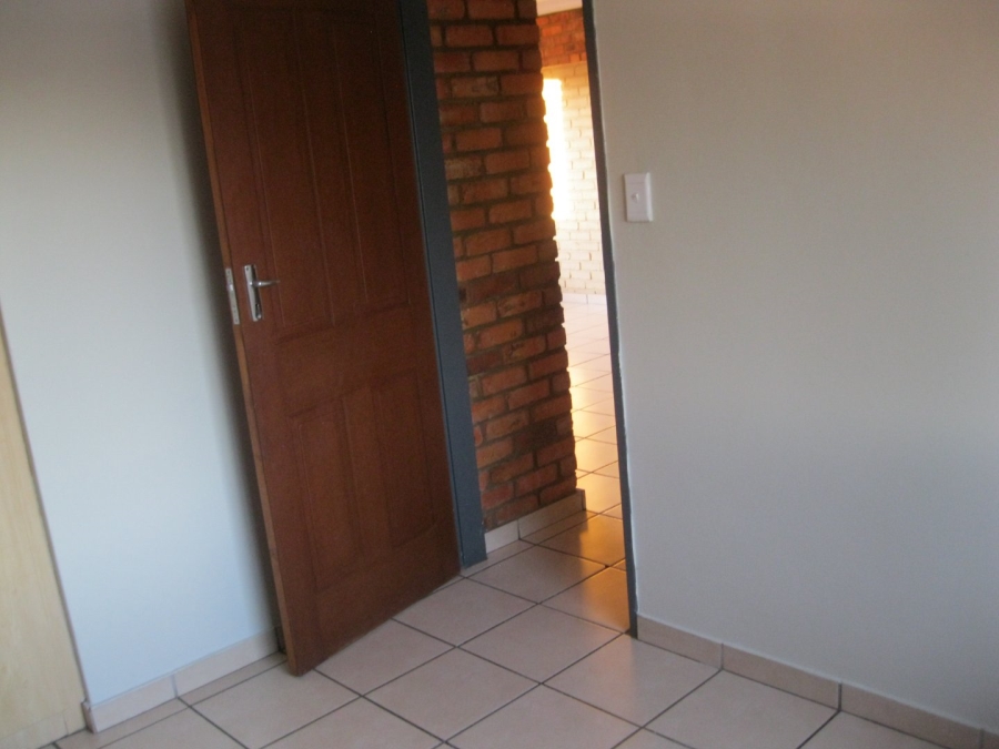 To Let 1 Bedroom Property for Rent in Wonderboom South Gauteng