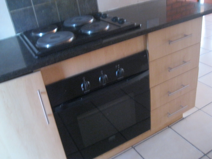 To Let 1 Bedroom Property for Rent in Wonderboom South Gauteng