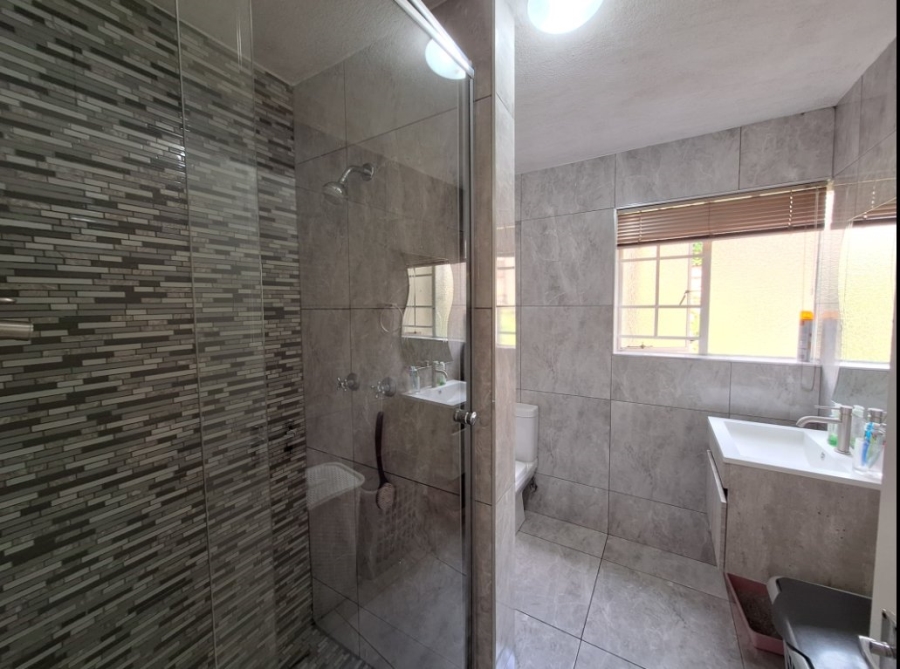 3 Bedroom Property for Sale in Eden Glen Gauteng