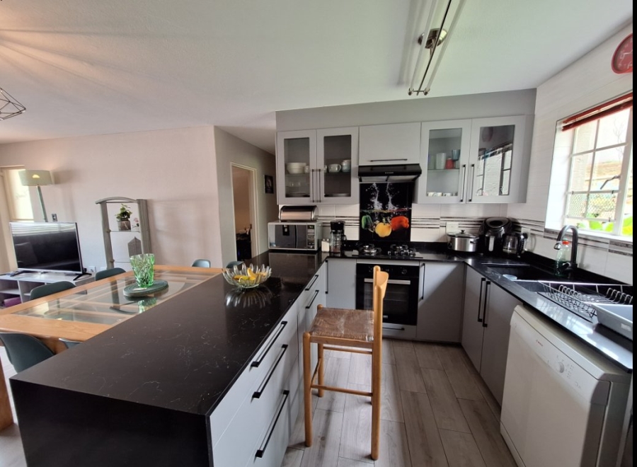 3 Bedroom Property for Sale in Eden Glen Gauteng