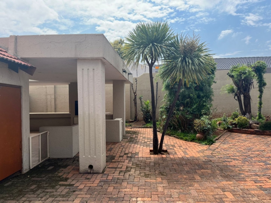 3 Bedroom Property for Sale in Bedfordview Gauteng