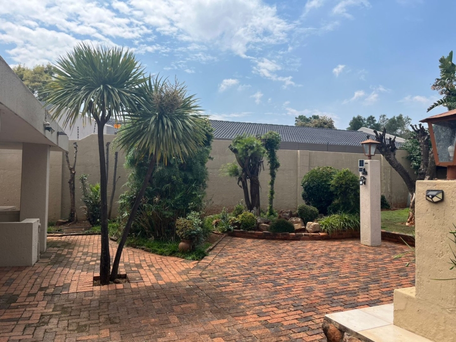 3 Bedroom Property for Sale in Bedfordview Gauteng