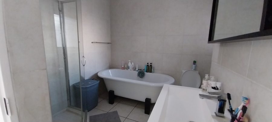 2 Bedroom Property for Sale in Acacia Gauteng