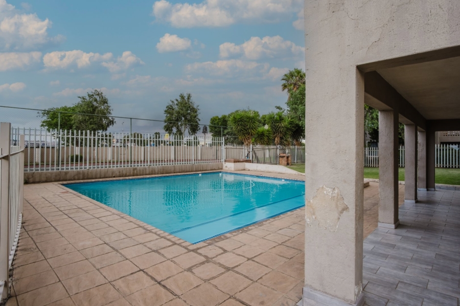 2 Bedroom Property for Sale in New Market Park Gauteng