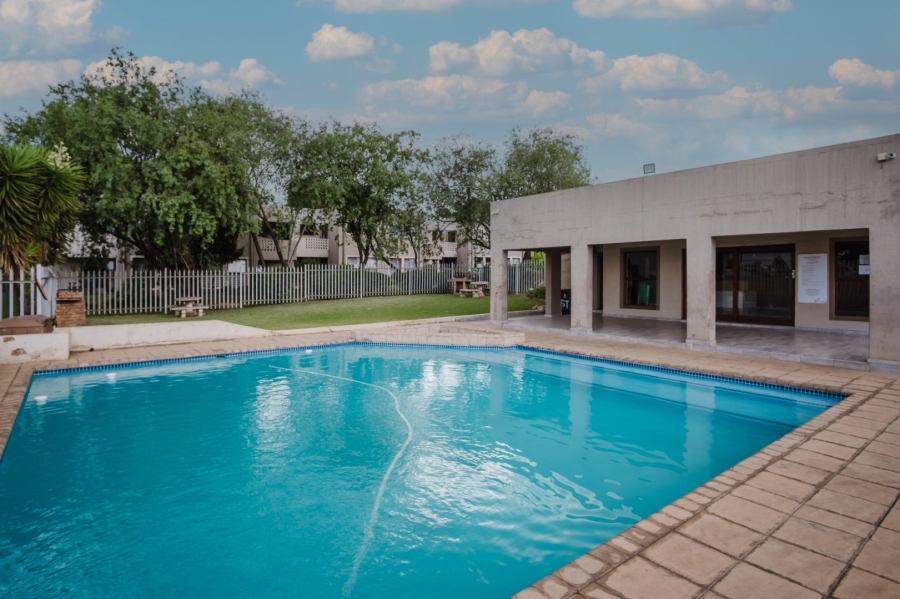 2 Bedroom Property for Sale in New Market Park Gauteng
