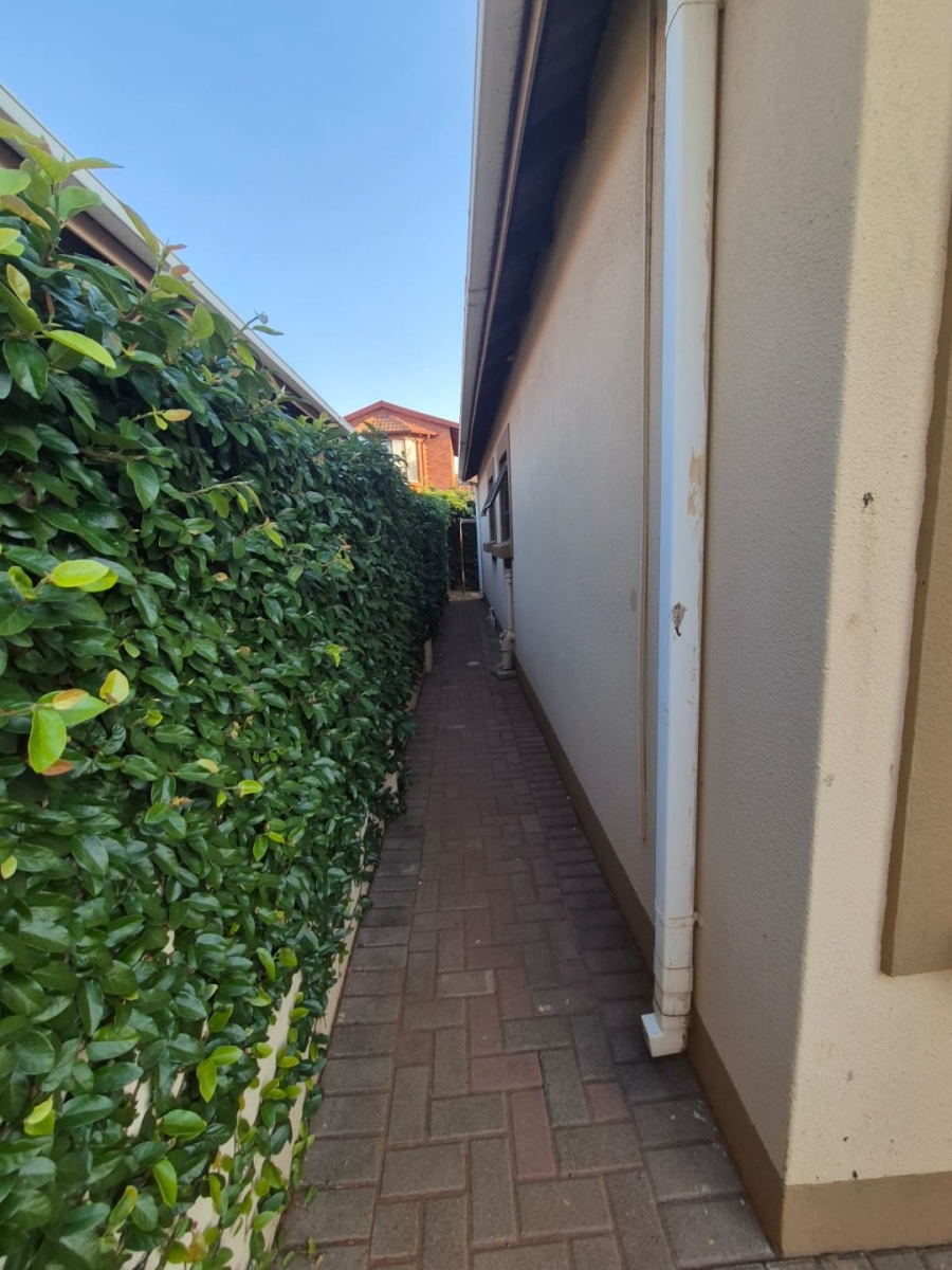 3 Bedroom Property for Sale in Vanderbijlpark SE 2 Gauteng