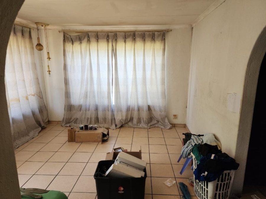 2 Bedroom Property for Sale in Bonaero Park Gauteng