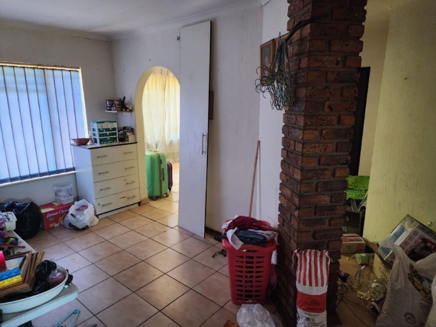 2 Bedroom Property for Sale in Bonaero Park Gauteng