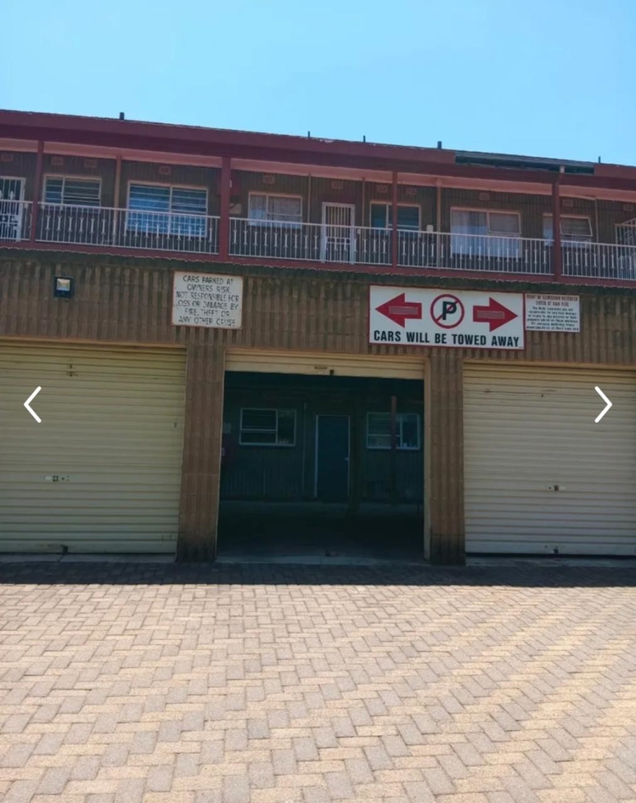  Bedroom Property for Sale in Roodekrans A H Gauteng