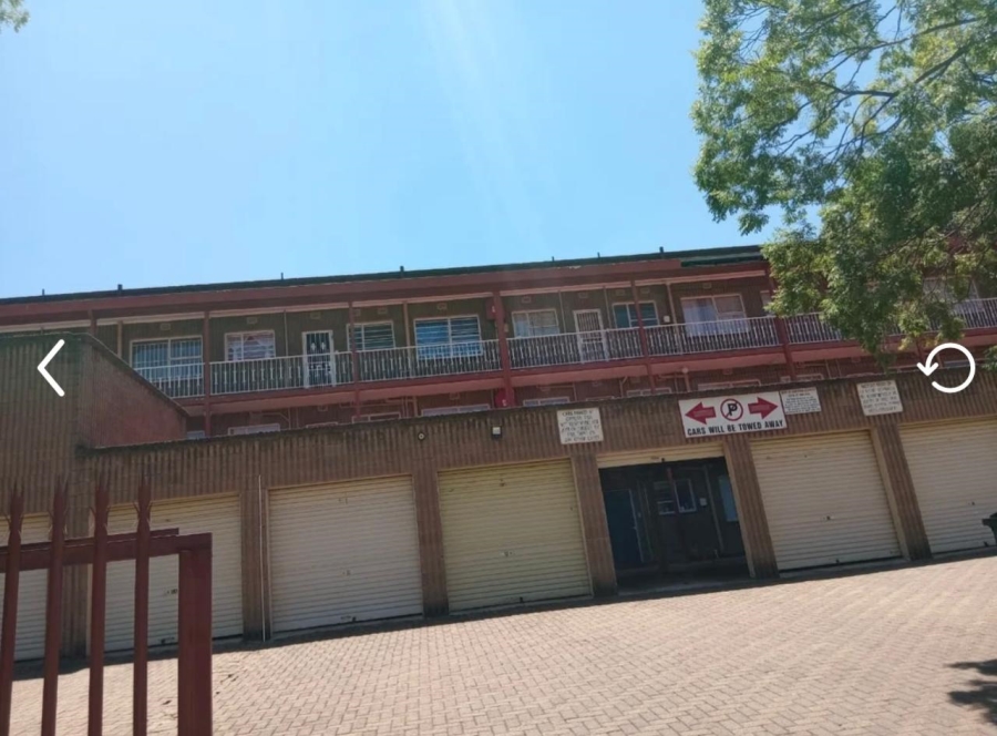  Bedroom Property for Sale in Roodekrans A H Gauteng