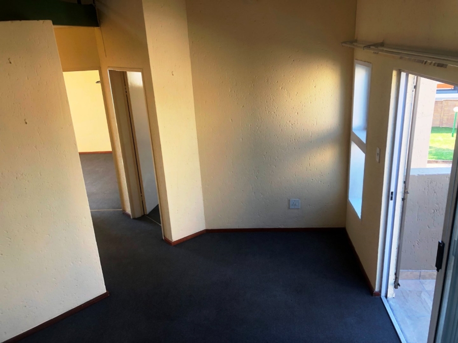 2 Bedroom Property for Sale in Bromhof Gauteng