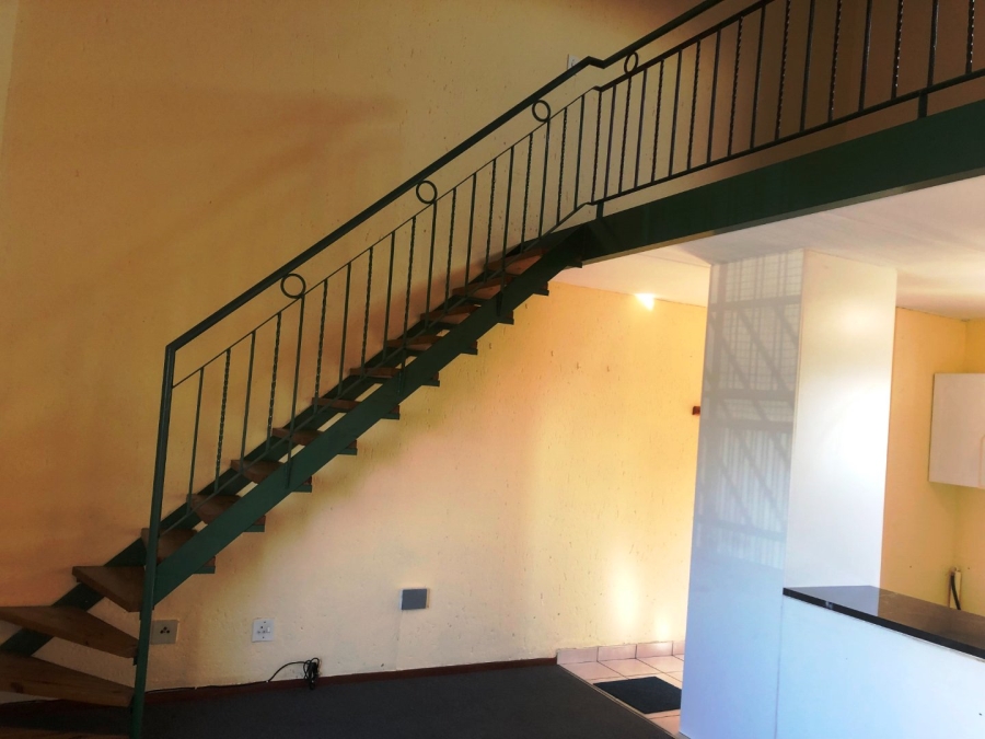 2 Bedroom Property for Sale in Bromhof Gauteng