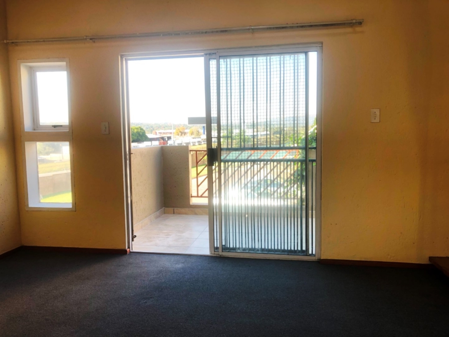 2 Bedroom Property for Sale in Bromhof Gauteng