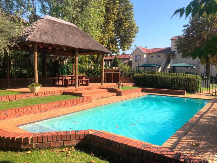 2 Bedroom Property for Sale in Bromhof Gauteng