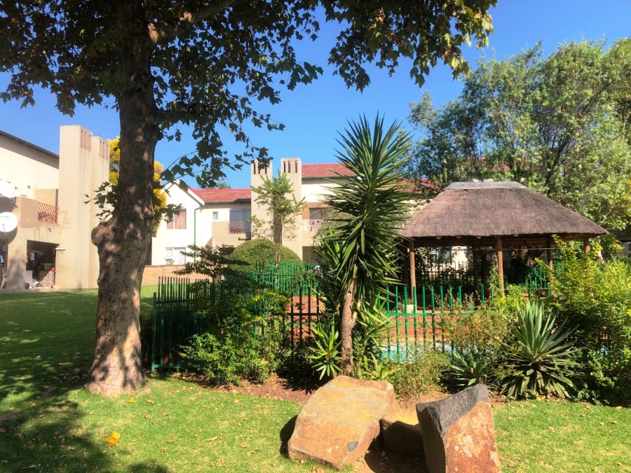 2 Bedroom Property for Sale in Bromhof Gauteng