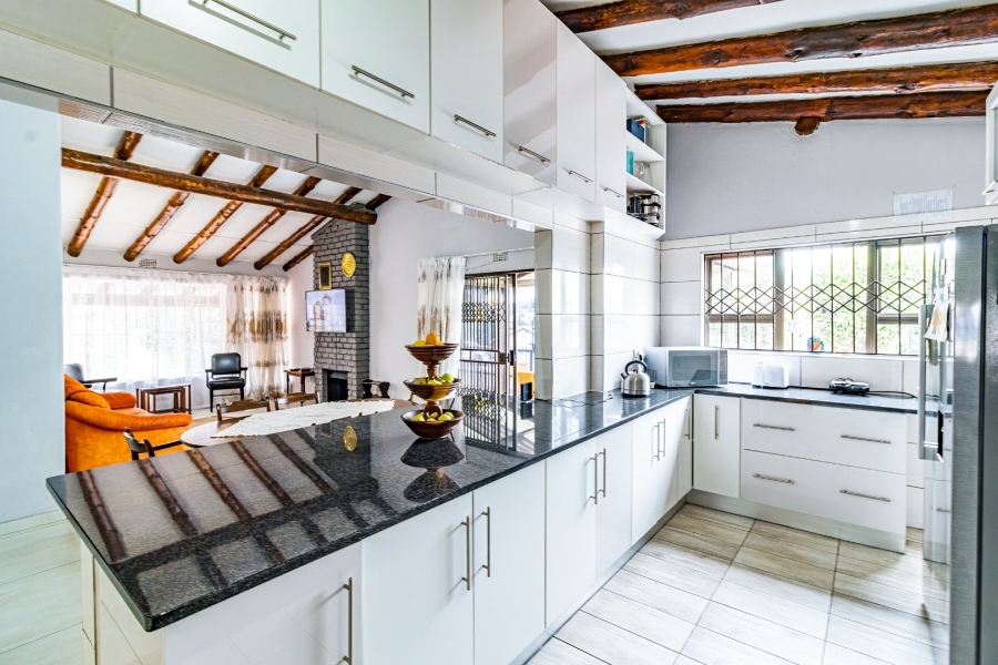 3 Bedroom Property for Sale in Gillview Gauteng