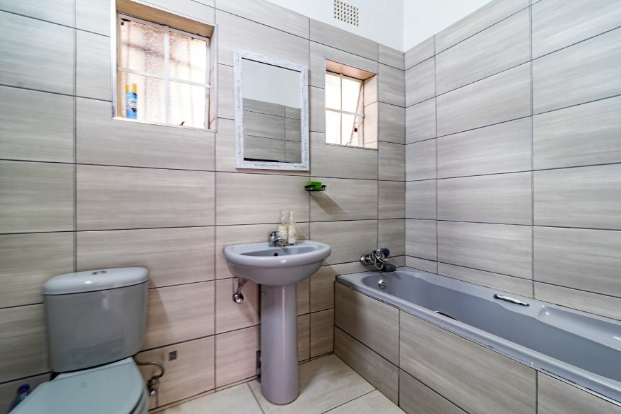 3 Bedroom Property for Sale in Gillview Gauteng