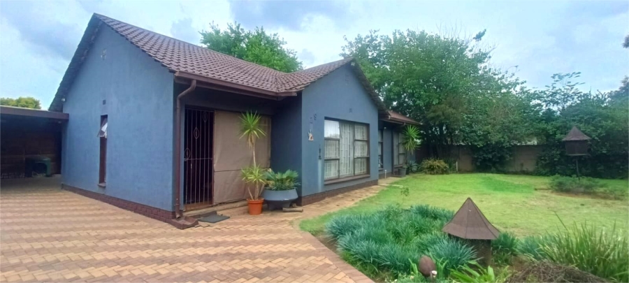 3 Bedroom Property for Sale in Vanderbijlpark SE 6 Gauteng