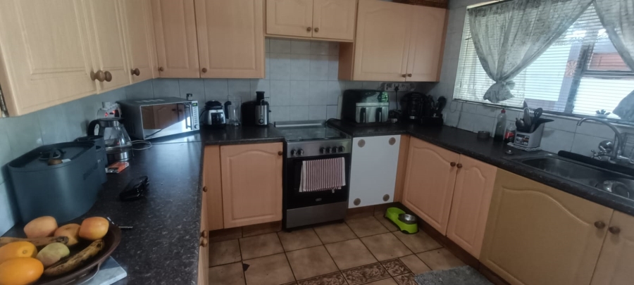 3 Bedroom Property for Sale in Vanderbijlpark SE 6 Gauteng