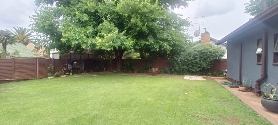 3 Bedroom Property for Sale in Vanderbijlpark SE 6 Gauteng