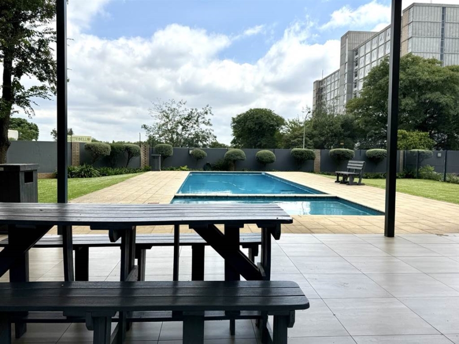 2 Bedroom Property for Sale in Bedfordview Gauteng