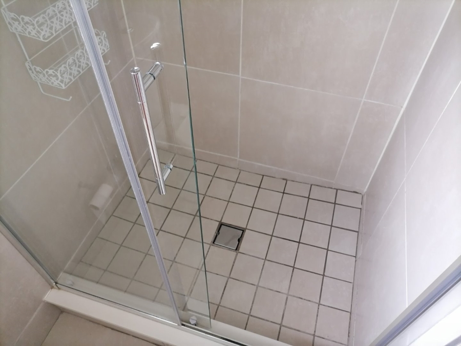 1 Bedroom Property for Sale in Petervale Gauteng