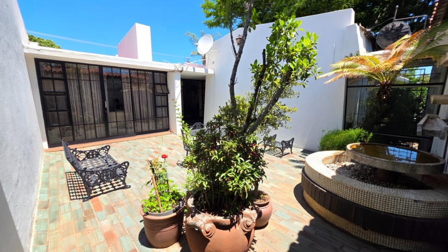 3 Bedroom Property for Sale in Laudium Gauteng