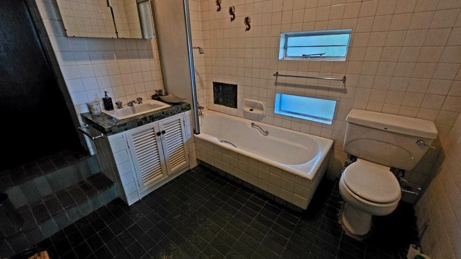 3 Bedroom Property for Sale in Laudium Gauteng