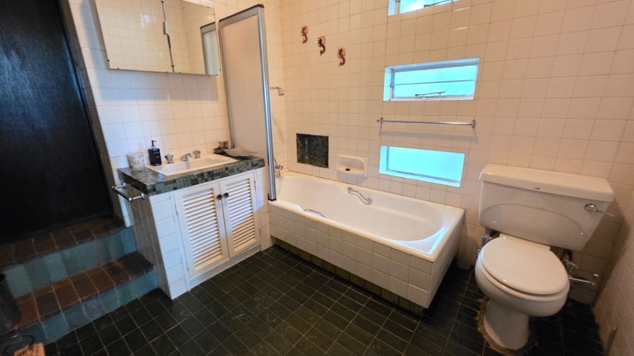 3 Bedroom Property for Sale in Laudium Gauteng