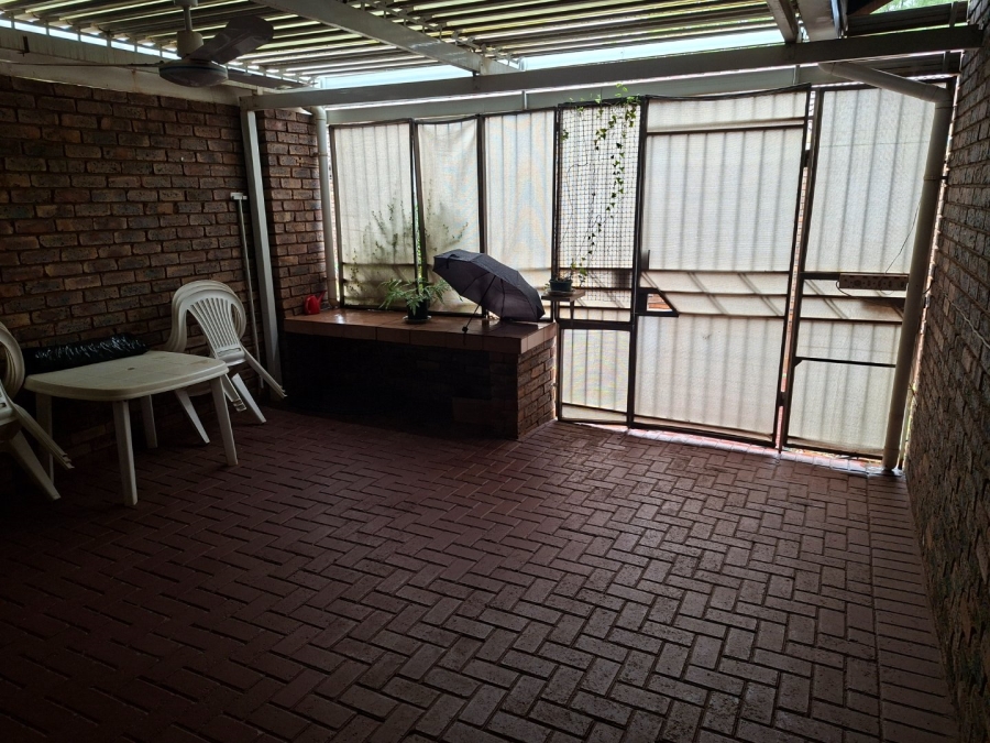 2 Bedroom Property for Sale in Clarina Gauteng