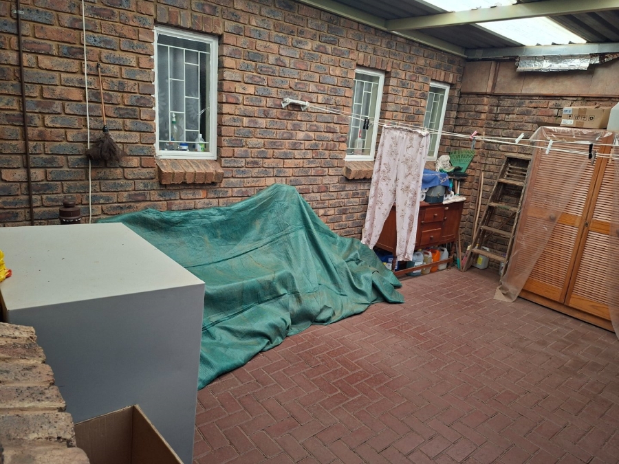 2 Bedroom Property for Sale in Clarina Gauteng