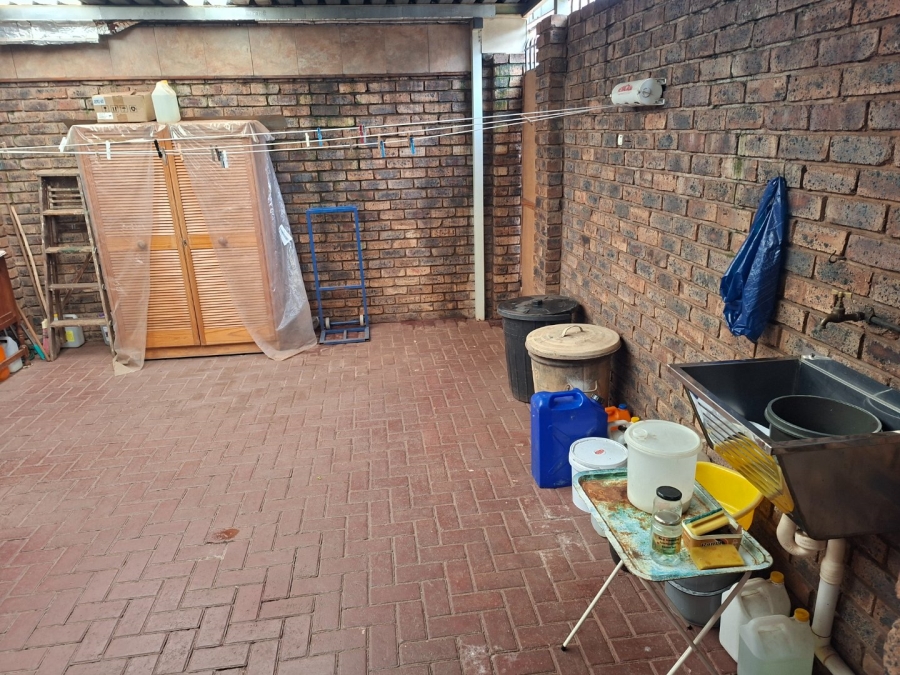 2 Bedroom Property for Sale in Clarina Gauteng