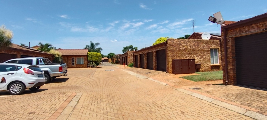 3 Bedroom Property for Sale in Clarina Gauteng