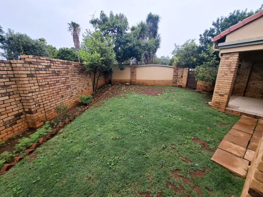 To Let 3 Bedroom Property for Rent in Equestria Gauteng