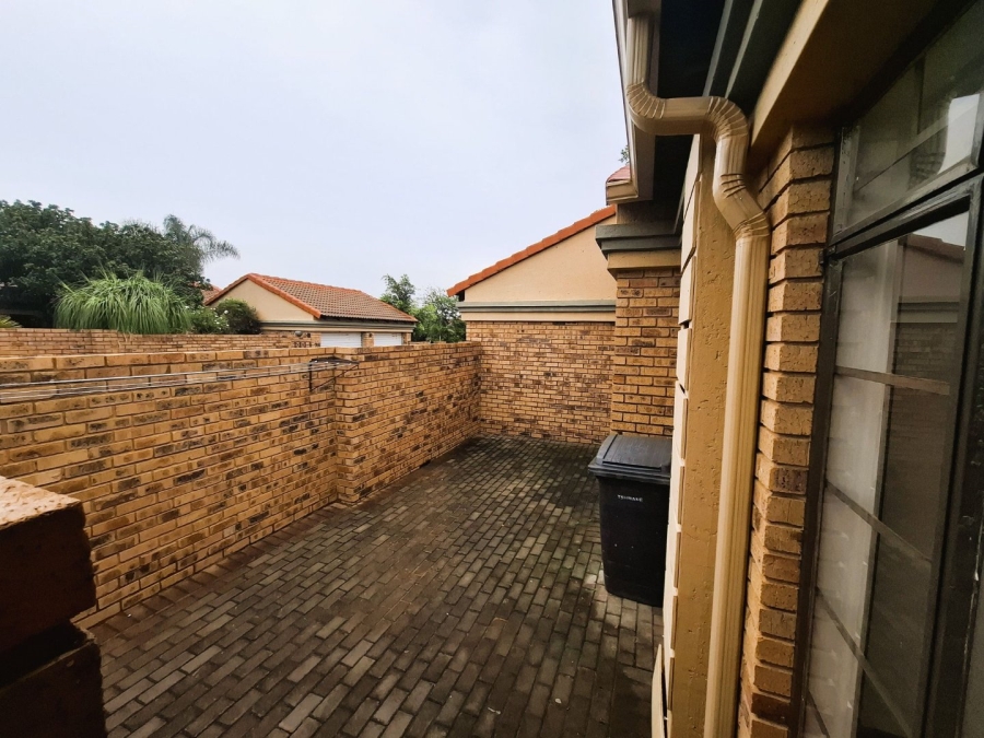 To Let 3 Bedroom Property for Rent in Equestria Gauteng