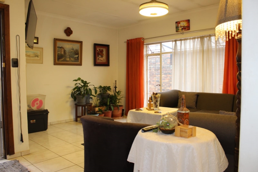 5 Bedroom Property for Sale in East Lynne Gauteng